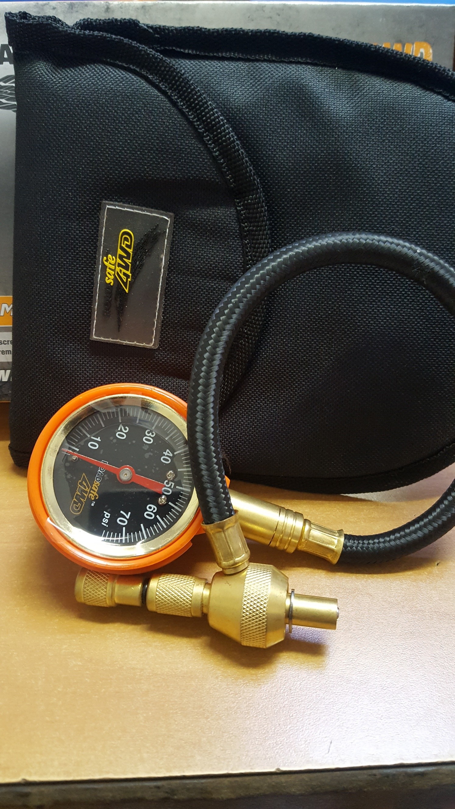 Roadsafe Tyre Deflator SB613